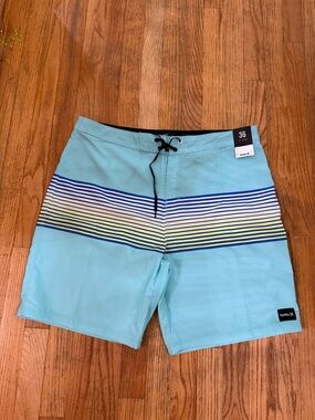 NWT Hurley Men’s Light Blue Board Shorts with Navy & Yellow Stripes size 36